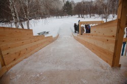 Комиссия оценила безопасность и зрелищность ледовых городков