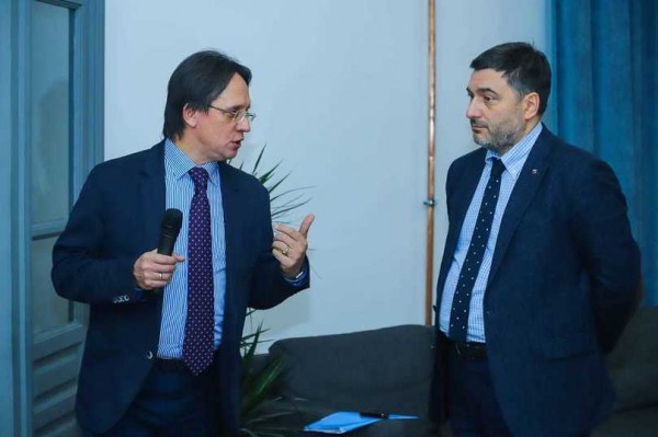 Свердловские эксперты о цифровизации: выбор президента с помощью телефона и "Активный гражданин"