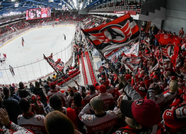 От хоккея до шахмат: чем заняться в новогодние каникулы?