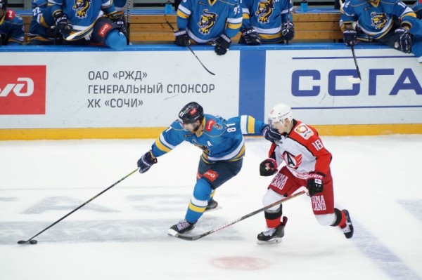 “Автомобилист” отыгрался за 14 секунд до сирены, но уступил в серии буллитов “Автомобилист” отыгрался за 14 секунд до сирены, но уступил в серии буллитов