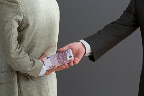 Компания Ericsson выплатит более $1 млрд, чтобы урегулировать обвинения во взятках