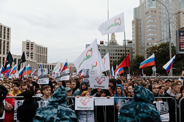 Лев Шлосберг — о судьбе «Яблока», российской оппозиции и следующих выборах