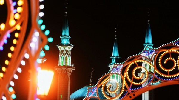 В Екатеринбурге зажгли «фееричную» иллюминацию за 40 млн. Смотрите, как это выглядит В Екатеринбурге зажгли «фееричную» иллюминацию за 40 млн. Смотрите, как это выглядит