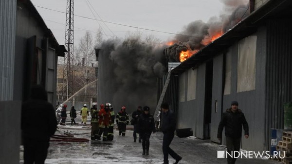 На Эльмаше прогремели взрывы на заводе лакокрасочных изделий (ФОТО, ВИДЕО)