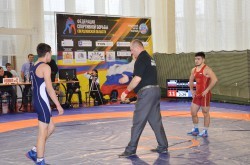 Греко-римская борьба: в уральской столице стартовал всероссийский турнир