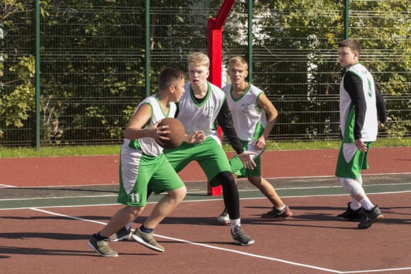 Екатеринбург спортивный: почти половина горожан ведёт активный образ жизни Екатеринбург спортивный: почти половина горожан ведёт активный образ жизни