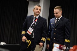 Фильм о героическом экипаже «Уральских авиалиний» покажут на «Первом» канале Фильм о героическом экипаже «Уральских авиалиний» покажут на «Первом» канале