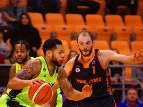 «Уралмаш» вырвал победу в свердловском дерби