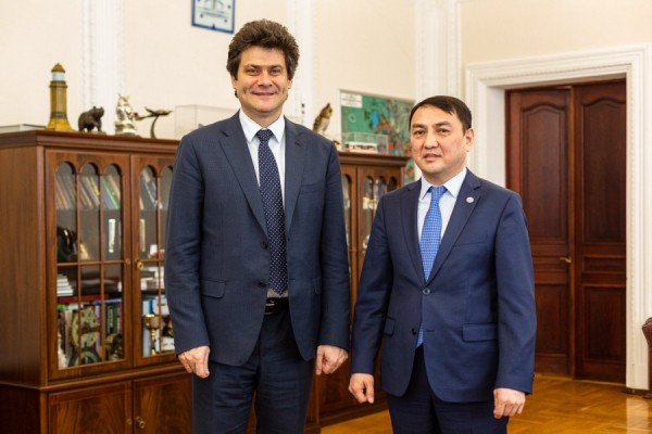 Александр Высокинский встретился с генеральным консулом Кыргызстана