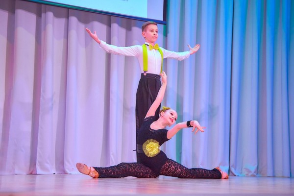 «Метелица»: гимназисты Екатеринбурга взял Гран-при на конкурсе по бальным танцам «Метелица»: гимназисты Екатеринбурга взял Гран-при на конкурсе по бальным танцам