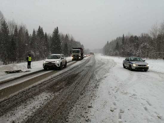 Второе за сутки смертельное ДТП произошло в Нижнесергинском районе Второе за сутки смертельное ДТП произошло в Нижнесергинском районе