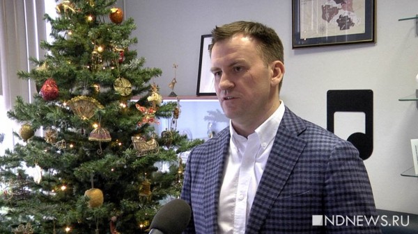 Владелец аттракционов, которые готовятся снести в ЦПКиО, устроил баррикаду (ФОТО, ВИДЕО) Владелец аттракционов, которые готовятся снести в ЦПКиО, устроил баррикаду (ФОТО, ВИДЕО)