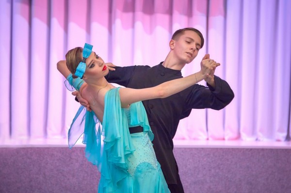 «Метелица»: гимназисты Екатеринбурга взял Гран-при на конкурсе по бальным танцам «Метелица»: гимназисты Екатеринбурга взял Гран-при на конкурсе по бальным танцам