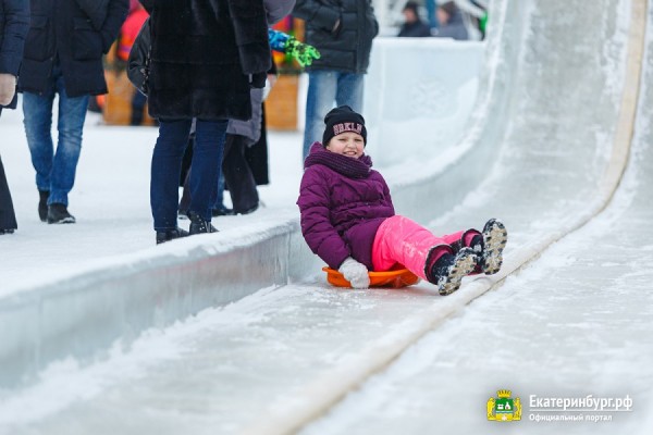 До свиданья, Антарктида: ледовый городок на площади 1905 года закрывается
