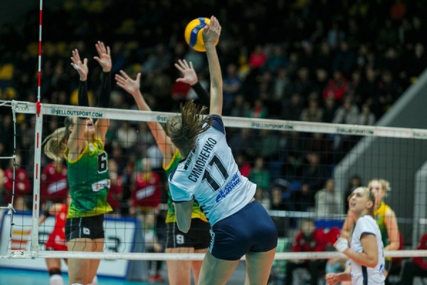 Волейбол: «Уралочка» взяла реванш у саратовского «Протона»