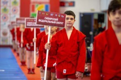 Самбо: в Екатеринбурге стартовало первенство России среди юношей и девушек