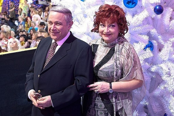 Дочь Евгения Петросяна называет Степаненко мамой