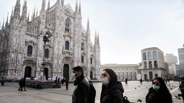 Новым эпицентром коронавируса стала Италия. Там закрывают достопримечательности и отменяют карнавалы