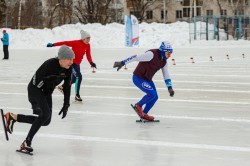 Конькобежный спорт: школьники и студенты вышли на «Лёд надежды нашей»