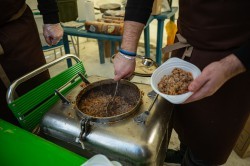 Горожане отметили День защитника Отечества в парке Маяковского