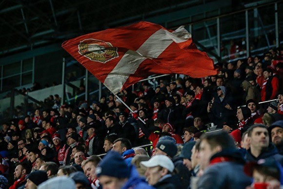 В Москве футбольные фанаты устроили массовую драку. Есть пострадавшие