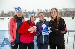 Конькобежный спорт: школьники и студенты вышли на «Лёд надежды нашей»