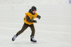 Конькобежный спорт: школьники и студенты вышли на «Лёд надежды нашей»