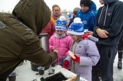 Конькобежный спорт: школьники и студенты вышли на «Лёд надежды нашей»