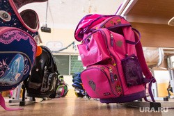 Из-за корысти чиновников детям в уральской школе приходится учиться в коридорах и актовом зале Из-за корысти чиновников детям в уральской школе приходится учиться в коридорах и актовом зале