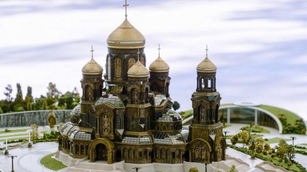 На храм Вооруженных сил, который должны были строить на пожертвования, выделили три миллиарда из бюджета На храм Вооруженных сил, который должны были строить на пожертвования, выделили три миллиарда из бюджета