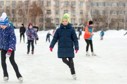 Конькобежный спорт: школьники и студенты вышли на «Лёд надежды нашей»