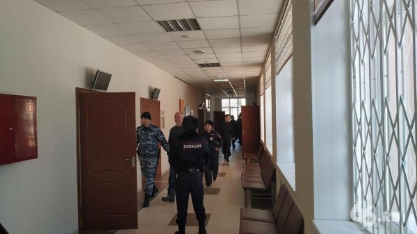 Арест Артемия Кызласова остановил суд по делу «Бухты Квинс» Александра Новикова Арест Артемия Кызласова остановил суд по делу «Бухты Квинс» Александра Новикова