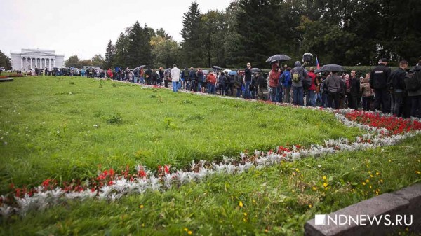 Оцепление, ОМОН и задержание горожан: акция сторонников Навального в Екатеринбурге (ФОТО, ВИДЕО)