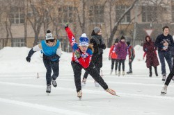 Конькобежный спорт: школьники и студенты вышли на «Лёд надежды нашей»