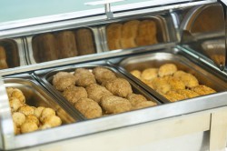 Школьники Екатеринбурга получают правильное питание