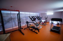 Глава Екатеринбурга открыл обновлённую школу на Уралмаше