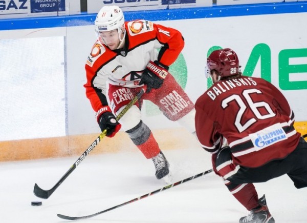 Хоккей: «Автомобилист» уступил рижскому «Динамо»