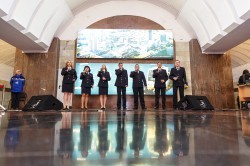 Пассажиры Екатеринбургского метро стали зрителями и слушателями Пассажиры Екатеринбургского метро стали зрителями и слушателями