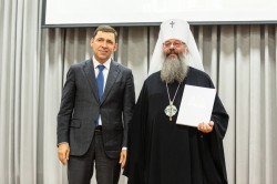 Светские власти поздравили Екатеринбургскую епархию со 135-летием