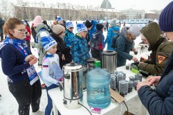 Конькобежный спорт: школьники и студенты вышли на «Лёд надежды нашей»