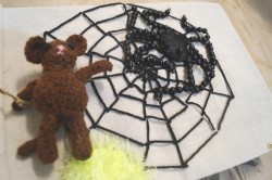 Школьники Екатеринбурга самостоятельно изготовили книгу для слепых детей