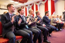 Глава Екатеринбурга открыл обновлённую школу на Уралмаше