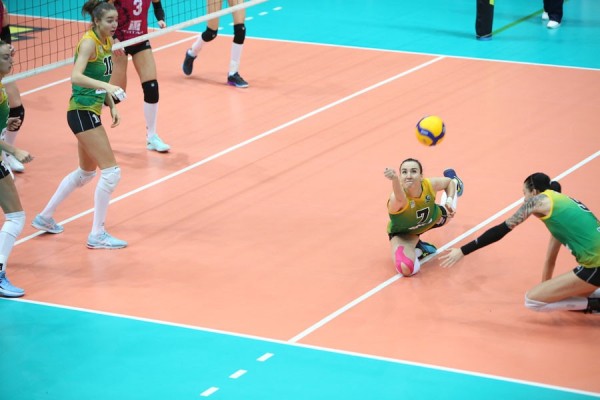 Волейбол: «Уралочка» переместилась на третье место в чемпионате России