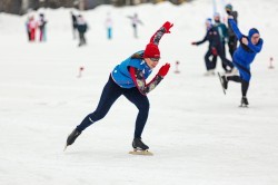 Конькобежный спорт: школьники и студенты вышли на «Лёд надежды нашей»