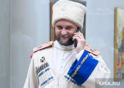 У казака-священника с Урала нашли активы в Англии. В компаньонах — профессор Оксфорда и член Священного Синода