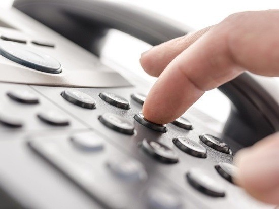 Екатеринбург запустил горячую линию для помощи горожанам старше 65 лет Екатеринбург запустил горячую линию для помощи горожанам старше 65 лет