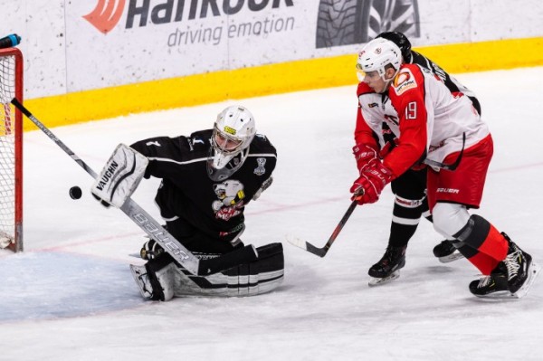 МХЛ: “Авто” вновь вышел вперед в серии против “Белых Медведей”