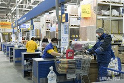 В Екатеринбурге накажут 30 магазинов, которые не закрылись на карантин