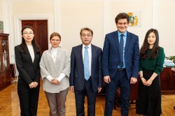 Александр Высокинский встретился с генконсулом КНР в Екатеринбурге Александр Высокинский встретился с генконсулом КНР в Екатеринбурге