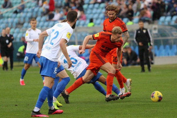 Футбол: «Урал» уступил «Сочи» в чемпионате России